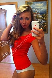 Надя, метро Багратионовская