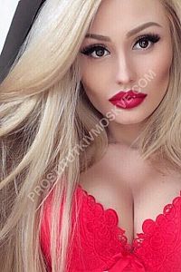 Арина, метро Цветной бульвар