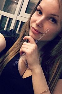 Яна, метро Пушкинская