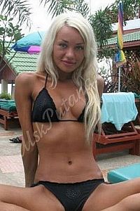 яна, метро Достоевская