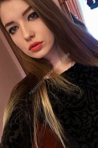 Алиса, метро Ленинский проспект