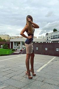 Зина, метро Пионерская