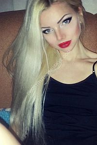 Маша, метро Красносельская