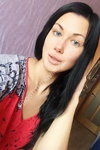 Николь, метро Ломоносовский проспект