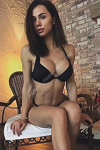 Вика, метро Чкаловская