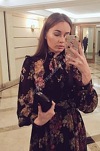 Ивонна, метро Калужская