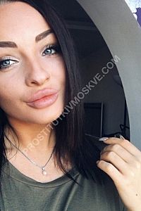 Тая, метро Раменки