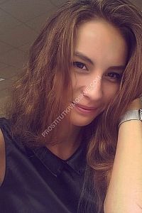НЭЛИ, метро Полянка