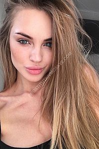 Алина, метро Печатники