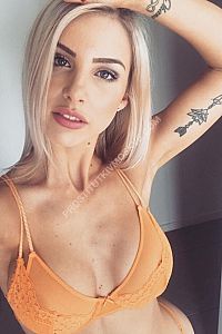 Алина, метро Улица Горчакова