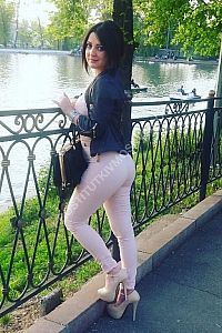 Оля, метро Павелецкая