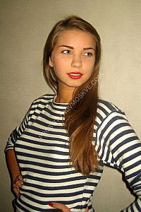 Елена, метро Боровицкая