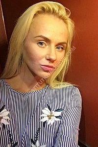 Катя, метро Деловой центр