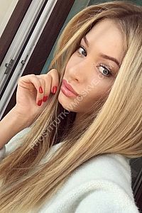 алла, метро Пролетарская