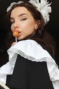Марина, метро Лесопарковая