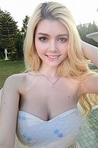 Юля, метро Бульвар Адмирала Ушакова