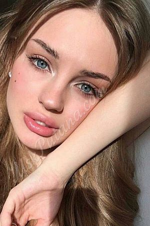 Лина, метро Профсоюзная