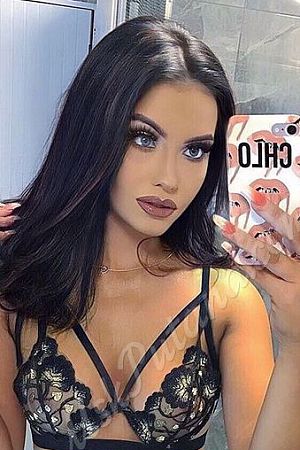 Ириша, метро Библиотека имени Ленина