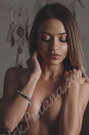 Ирина, метро Новослободская