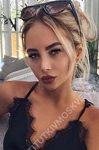 Елена, метро Отрадное
