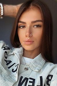 Алина, метро Шелепиха