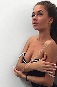 Оксана, метро Лужники