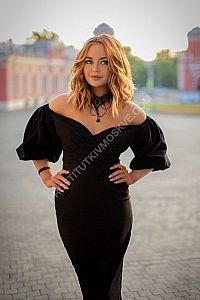 Ника, метро Каширская