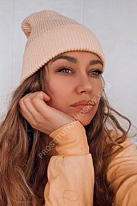 Анна, метро Рижская