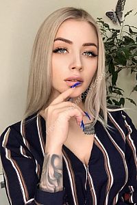Полина, метро Коммунарка